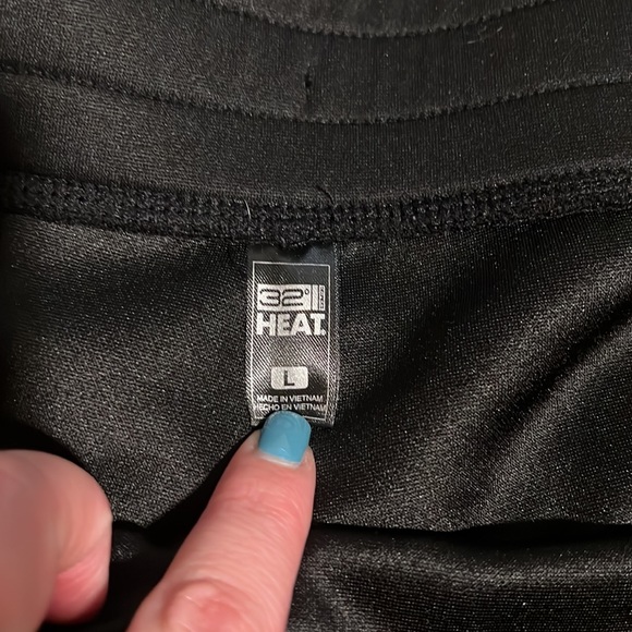 32 heat black sweat pants - Picture 2 of 5